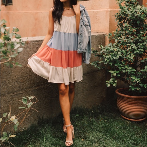 8. Color Block Ruffles Midi Dress In Coral - Size XS - Picture 4 of 8